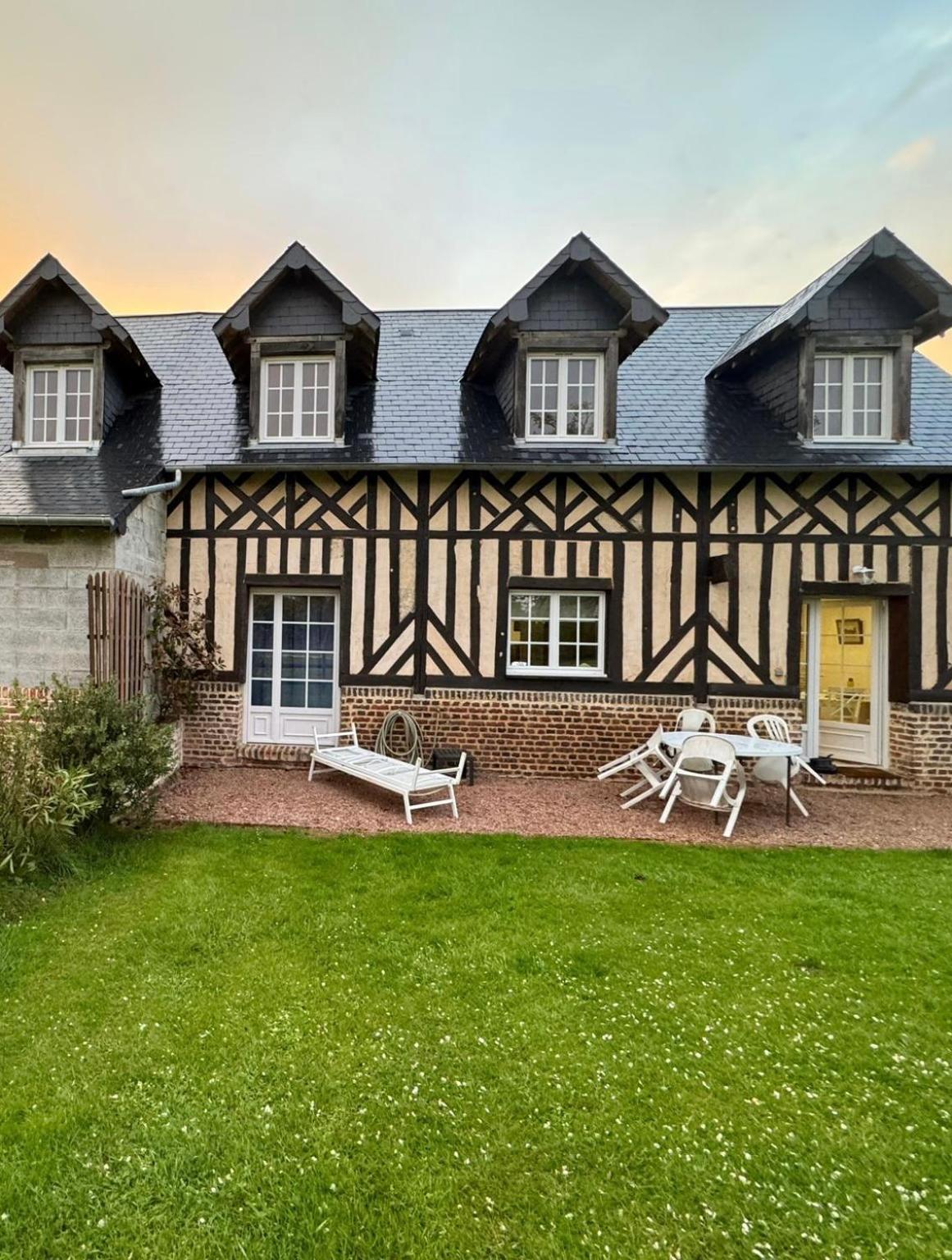 Ferienwohnung La Longere Du Haras Manerbe Exterior foto